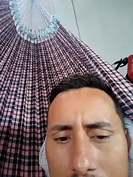 Snapshot of luissilva0071 chatting on March 15, 2025, 5:04 pm luissilva0071 online show from March 15, 2025, 5:04 pm