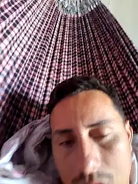 Snapshot of luissilva0071 chatting on March 17, 2025, 4:54 pm luissilva0071 online show from March 17, 2025, 4:54 pm