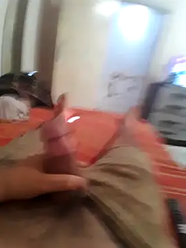 Snapshot of luissilva0071 chatting on September 26, 2025, 12:42 pm luissilva0071 online show from September 26, 2025, 12:42 pm