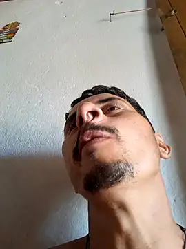 Snapshot of luissilva0071 chatting on March 27, 2026, 1:11 pm luissilva0071 online show from March 27, 2026, 1:11 pm