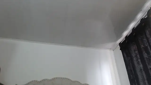 Abril Squirt online show from April 9, 2026, 6:24 pm