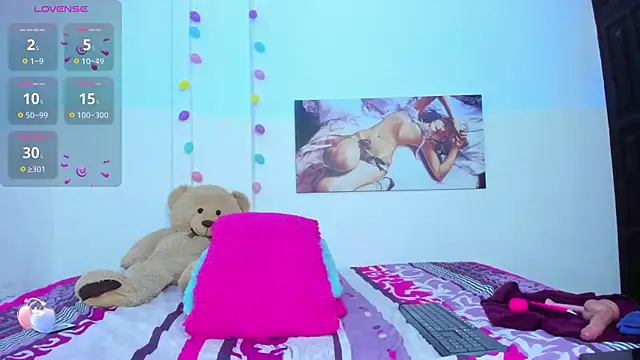 dulce kim online show from January 14, 2025, 6:49 pm