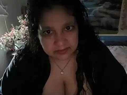 MelanieFawker online show from November 16, 2025, 8:14 pm