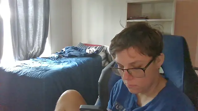 KaliSnow199623 online show from September 14, 2025, 10:20 pm