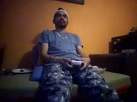 Snapshot of Angel_Coronel chatting on January 21, 2025, 1:39 am Angel Coronel online show from January 21, 2025, 1:39 am