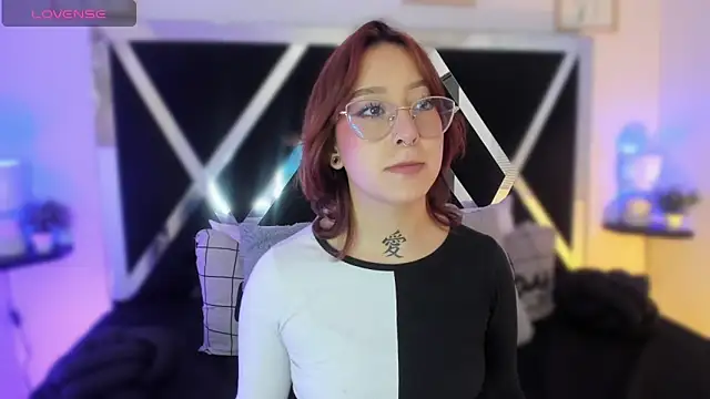 sofi bakerr online show from March 19, 2025, 7:06 pm