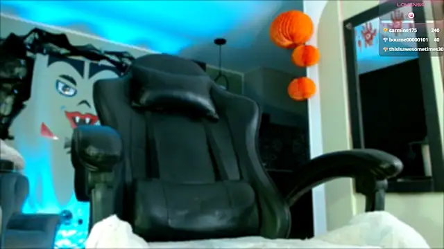 tevenwhiite online show from October 26, 2025, 5:13 am