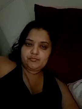 sarahhh1987 online show from February 23, 2026, 10:07 pm