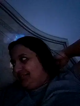 sarahhh1987 online show from March 21, 2026, 6:11 pm