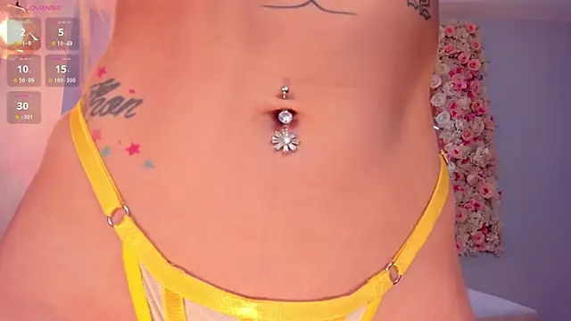 HannaConnor  online show from March 12, 2025, 11:33 pm