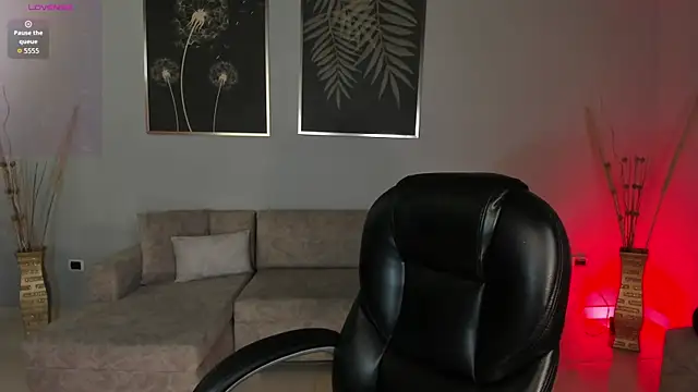 HannaConnor  online show from November 27, 2025, 10:01 pm