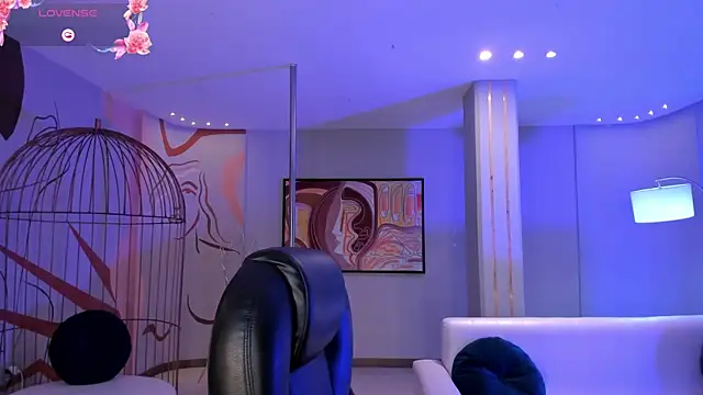 BellaRose X online show from March 6, 2025, 6:30 am