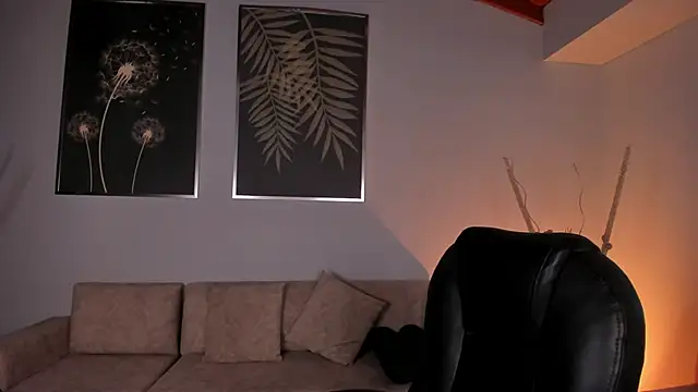 ViolettHansson online show from September 28, 2025, 11:48 am