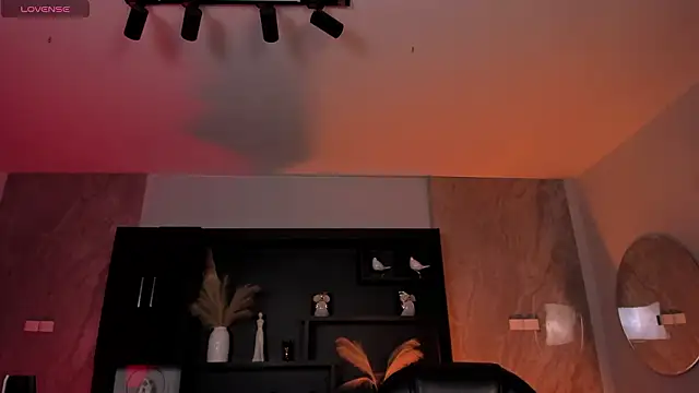 ViolettHansson online show from March 26, 2026, 7:30 pm