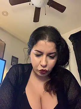 holyeroticss online show from February 18, 2026, 2:40 am