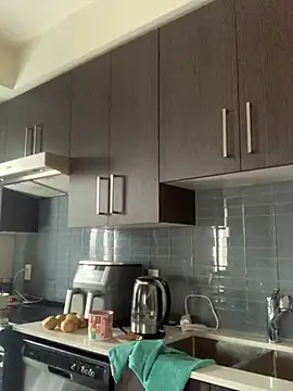 holyeroticss online show from March 11, 2026, 8:04 pm