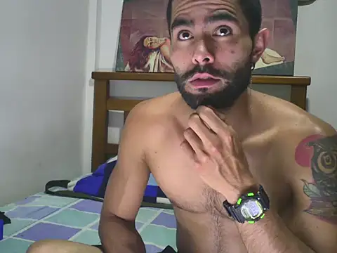 hideonbush051 online show from October 5, 2025, 2:32 am