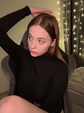  MayShy  online show from January 14, 2025, 6:45 am