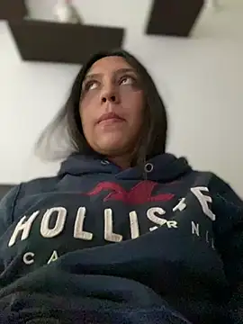 Salome golvert online show from February 24, 2025, 10:25 pm