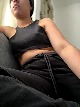 Salome golvert online show from September 22, 2025, 3:58 pm