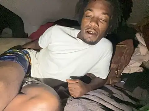 SlimeCrownzOut5 online show from November 3, 2025, 4:25 am