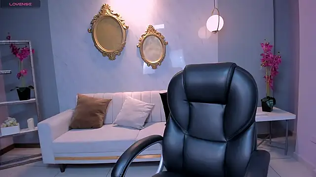 AnaisNin online show from March 5, 2025, 1:28 pm