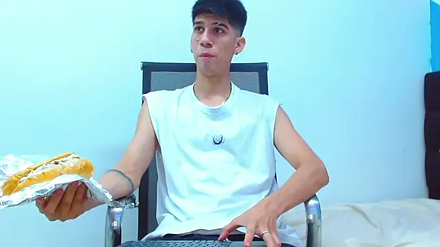 jhony-sex online show from March 13, 2025, 2:38 am