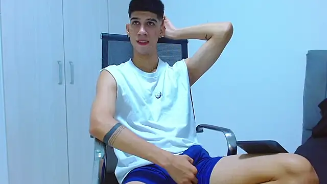 jhony-sex online show from September 19, 2025, 6:15 am