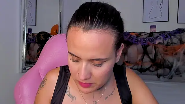 Susan-Sweet-7 online show from October 27, 2025, 11:41 pm