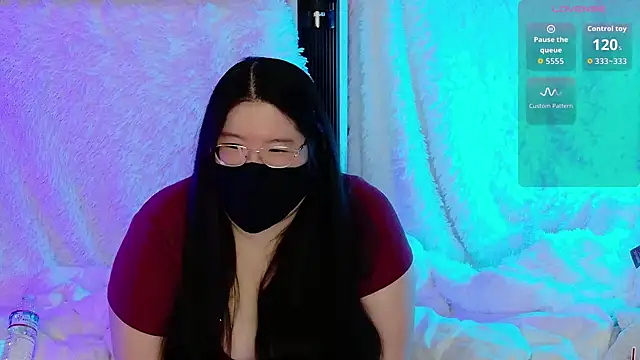 Snapshot of Kara-Nuna chatting on March 22, 2026, 3:54 am Kara-Nuna online show from March 22, 2026, 3:54 am