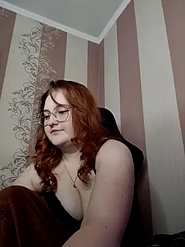 Snapshot of WhiteBellaX chatting on February 16, 2026, 7:04 am WhiteBellaX online show from February 16, 2026, 7:04 am