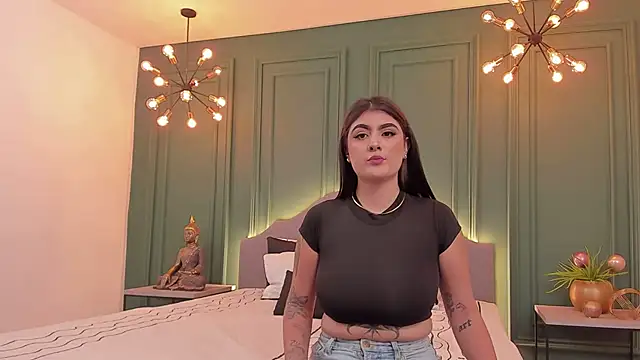 IrisBaker online show from December 23, 2024, 6:05 pm