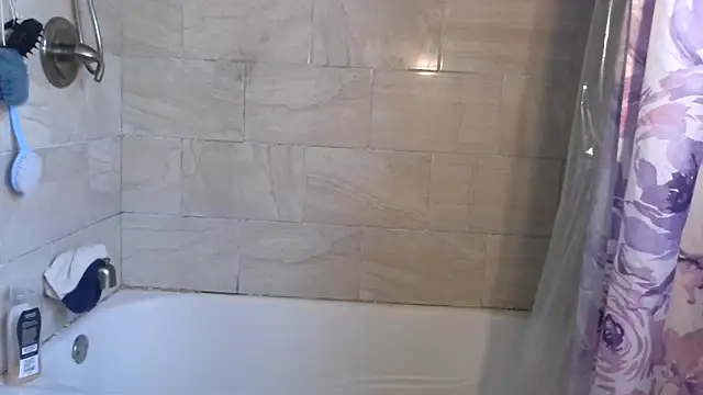 paytonkelly online show from April 29, 2026, 9:43 pm