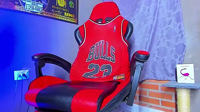 smoker445 online show from September 25, 2025, 11:41 pm