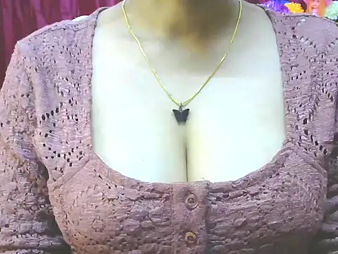 ishmita99 online show from February 1, 2025, 5:49 am