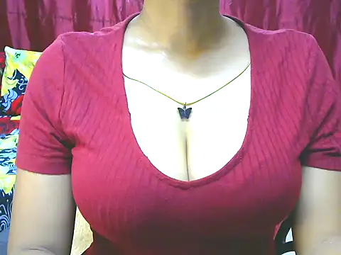 ishmita99 online show from September 11, 2025, 3:39 am