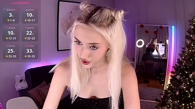 LoryWood online show from January 16, 2025, 2:41 pm