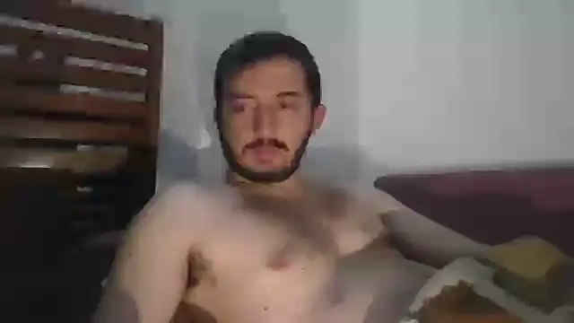 laynufff online show from December 10, 2024, 3:33 pm