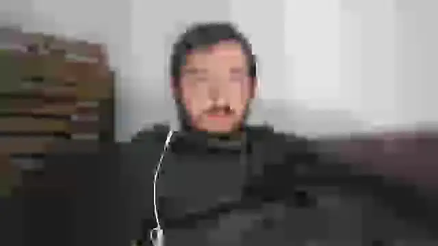 laynufff online show from December 26, 2024, 4:36 pm