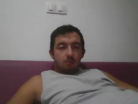 laynufff online show from September 17, 2025, 5:47 pm