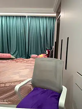 palzkybi123 online show from February 3, 2026, 1:59 am