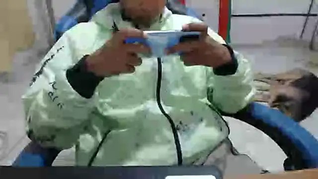 Snapshot of yohatinelly07 chatting on February 3, 2026, 8:41 am yohatinelly07 online show from February 3, 2026, 8:41 am