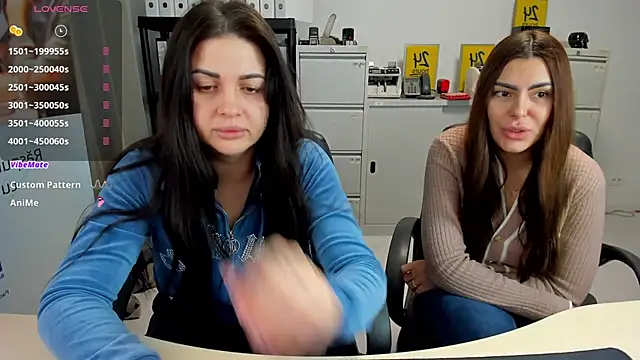 Snapshot of TiffanySweet chatting on December 23, 2024, 3:44 pm TiffanySweet online show from December 23, 2024, 3:44 pm