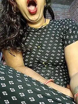 Simaran bhabhi online show from March 3, 2025, 10:42 pm