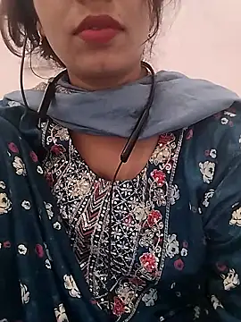 Snapshot of Simaran_bhabhi chatting on May 5, 2026, 12:51 am Simaran bhabhi online show from May 5, 2026, 12:51 am