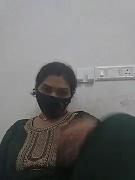Snapshot of Simaran_bhabhi chatting on May 24, 2026, 4:01 pm Simaran bhabhi online show from May 24, 2026, 4:01 pm