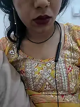 Snapshot of Simaran_bhabhi chatting on June 2, 2026, 1:40 am Simaran bhabhi online show from June 2, 2026, 1:40 am