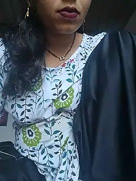 Snapshot of Simaran_bhabhi chatting on June 12, 2026, 12:42 am Simaran bhabhi online show from June 12, 2026, 12:42 am