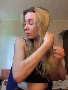 meanexx online show from September 19, 2025, 11:11 am