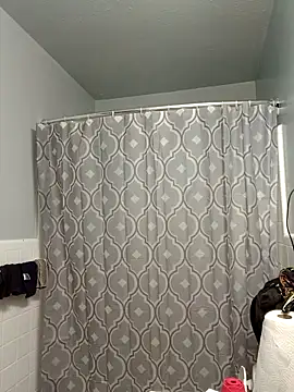 1BeautyN1Beast online show from February 11, 2025, 2:24 pm